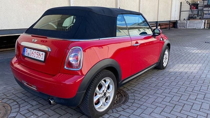 Gebraucht Mini Cooper Cabriolet 98 PS (72 kW) 2011 Rot Cabrio
