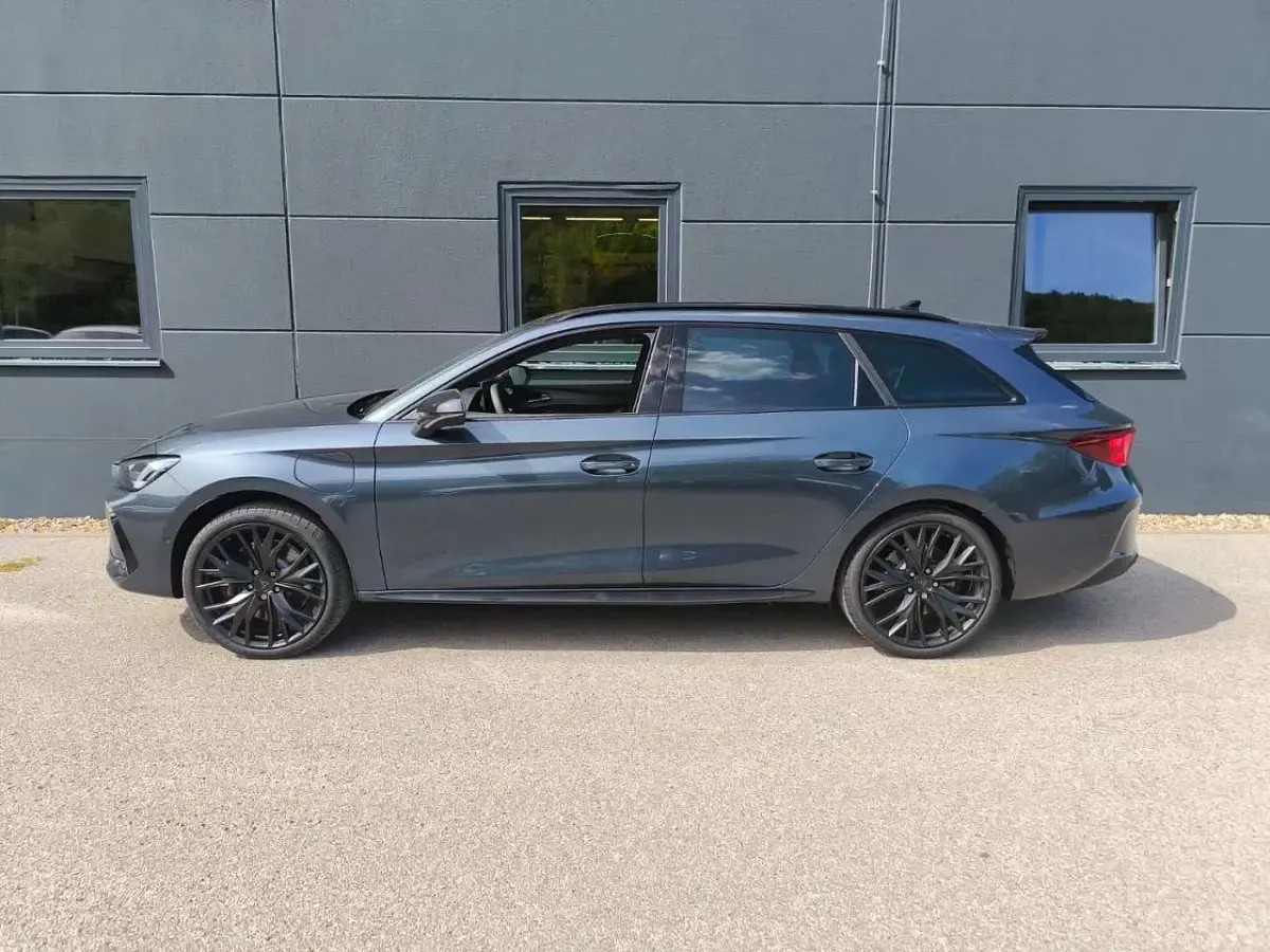 Neu Cupra Leon VZ 272 PS (200 kW) 2026 Grau Kombi