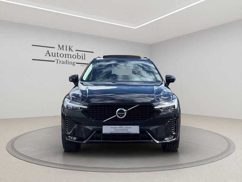 Gebraucht Volvo XC60 Plus 197 PS (144 kW) 2022 Schwarz SUV