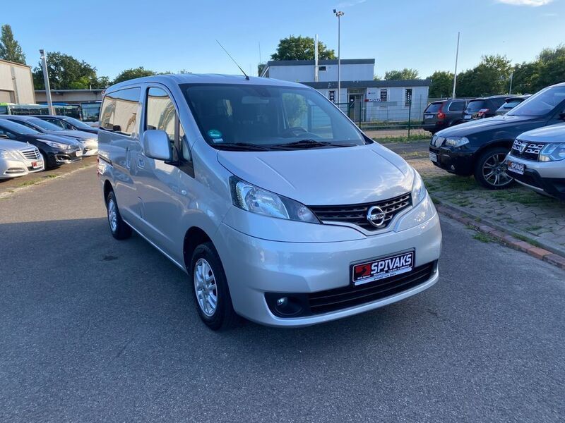 Silber Gebraucht 2013 Nissan NV200 Tekna Van | 10.000 € (Guter Preis) - Bild 1/4