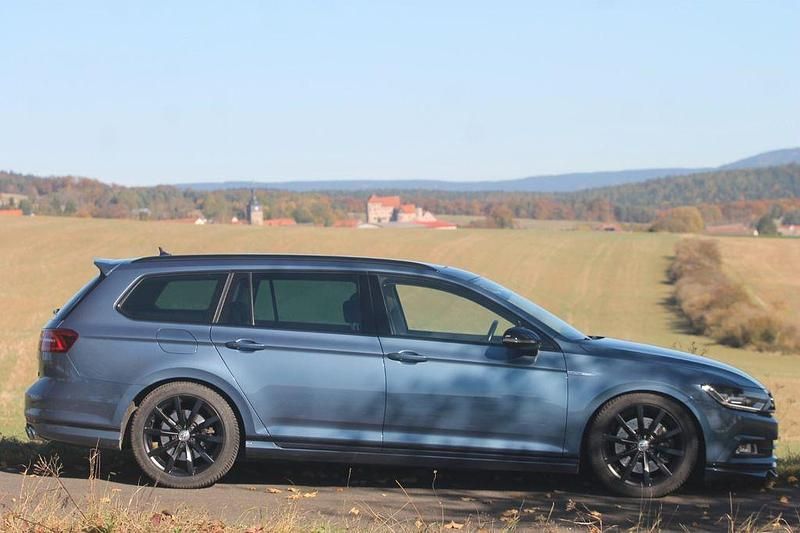 Gebraucht VW Passat 279 PS (205 kW) 2015 Blau Kombi