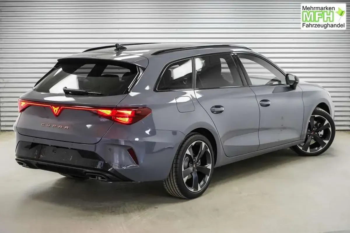 Uusi Cupra Leon 204 HP (150 kW) 2026 Harmaa Farmari