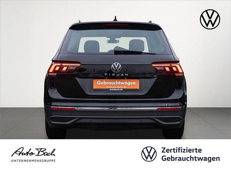 Gebraucht VW Tiguan Active 150 PS (110 kW) 2022 Schwarz SUV