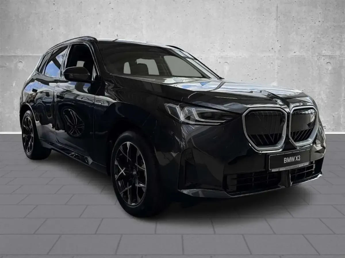 Gebraucht BMW X3 Performance 197 PS (144 kW) 2025 Grau SUV