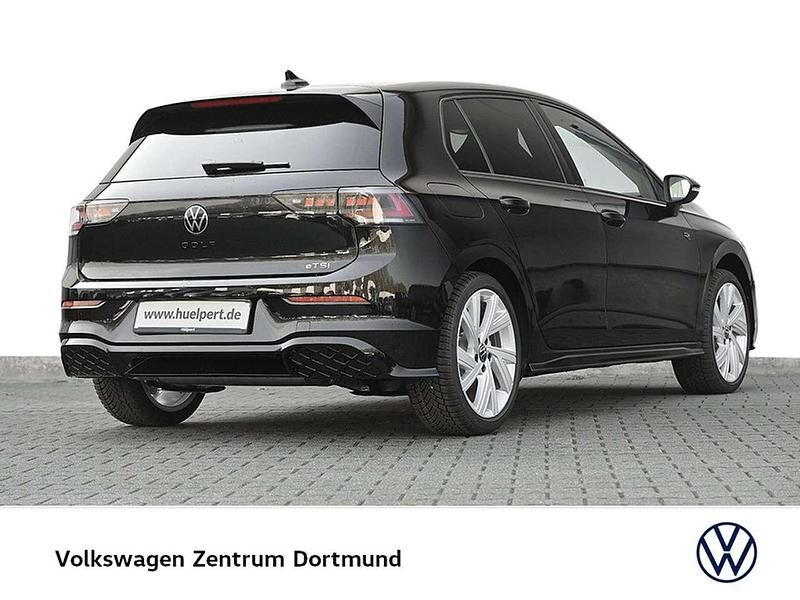 Gebraucht VW Golf VIII R-line 150 PS (110 kW) 2025 Grenadillschwarz metallic Limousine