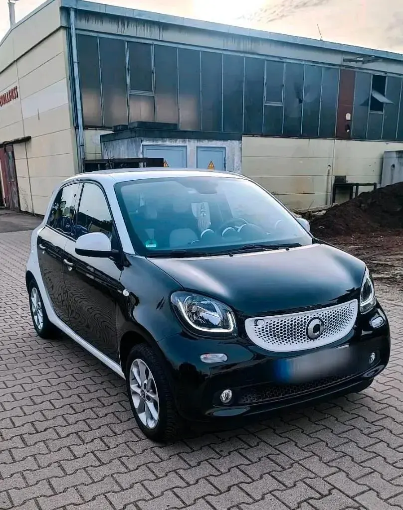 Gebraucht Smart ForFour Basis 75 PS (55 kW) 2017 Andere farben Kleinwagen
