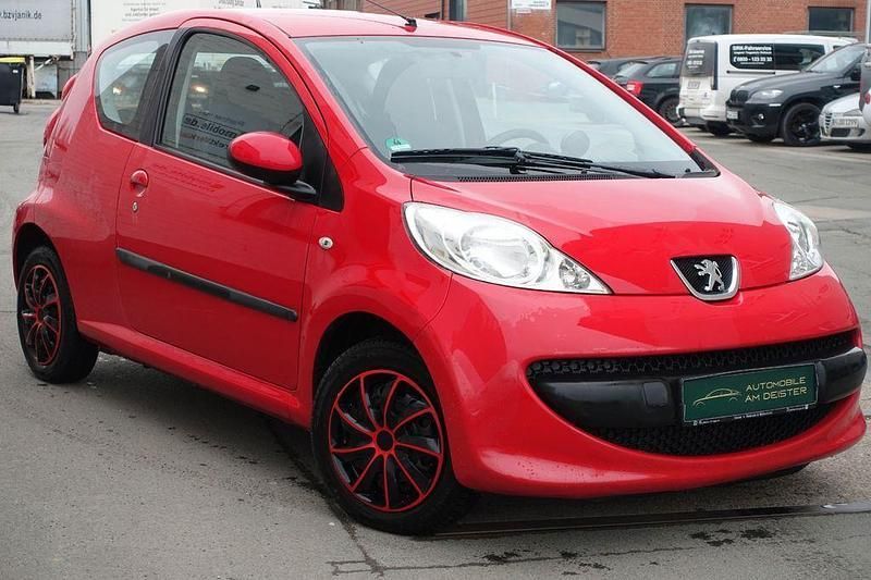 Rot Gebraucht 2006 Peugeot 107 Filou Kleinwagen | 1.990 € (Fairer Preis) - Bild 1/4