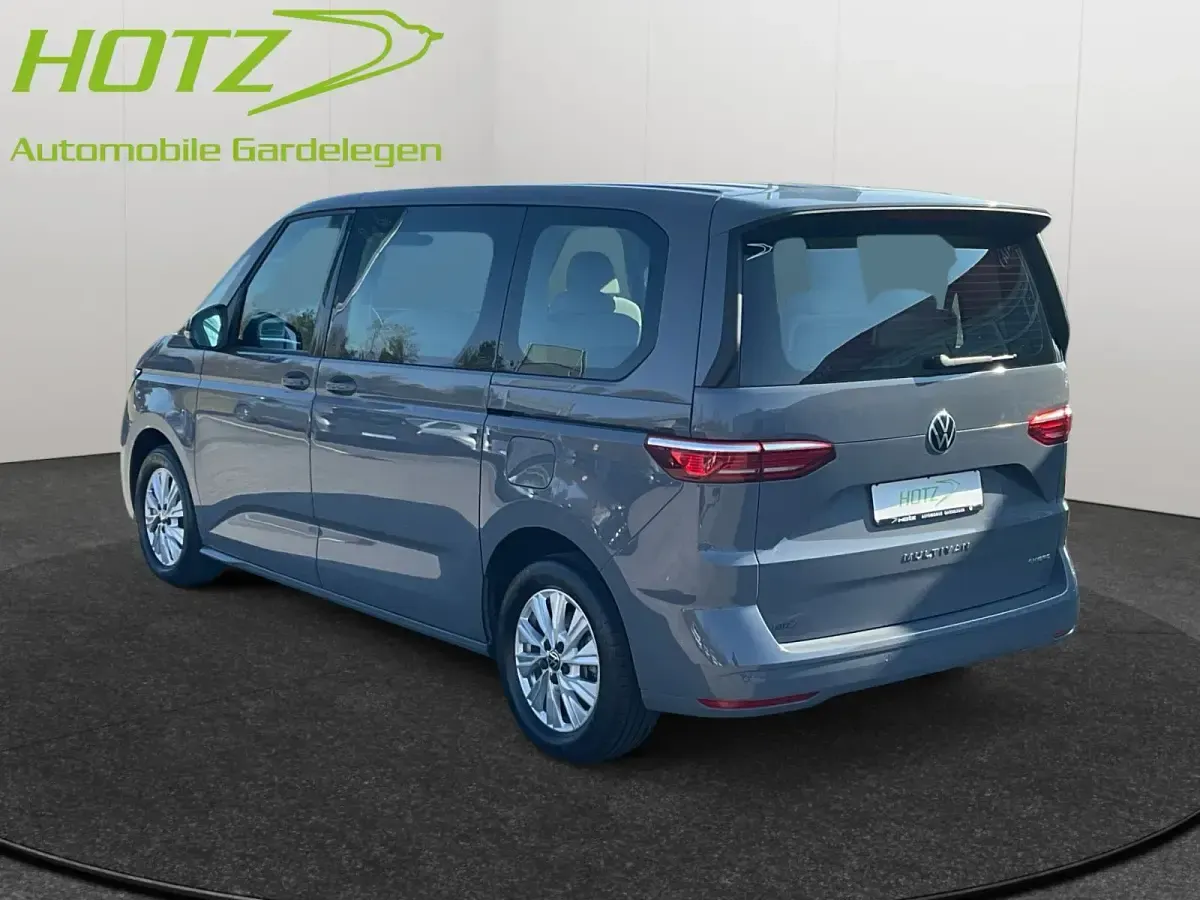 Używany VW Multivan Life 150 KM (110 kW) 2022 Minivan