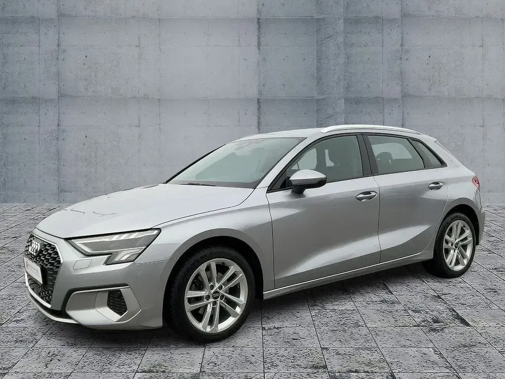 Gebraucht Audi A3 Advanced 150 PS (110 kW) 2022 Florettsilber metallic Limousine