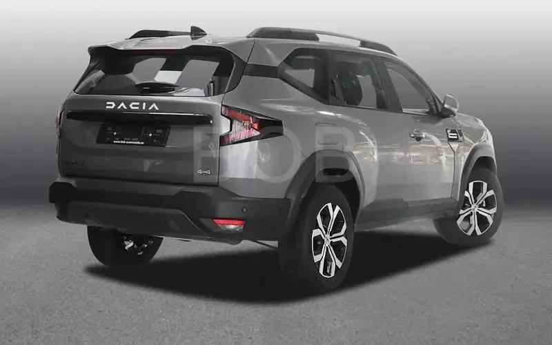 Käytetty Dacia Bigster Expression 131 HP (96 kW) 2025 Harmaa Katumaasturi