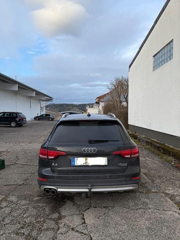Gebraucht Audi A4 Allroad Sport 163 PS (119 kW) 2017 Schwarz Kombi
