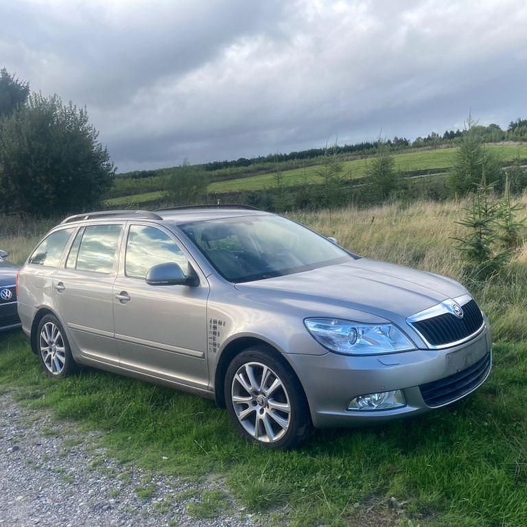 Second-hand Skoda Octavia Elegance 160 CP (117 kW) 2009 Bej Break