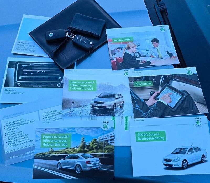 Usado Skoda Octavia 2013 Azul Carrinha