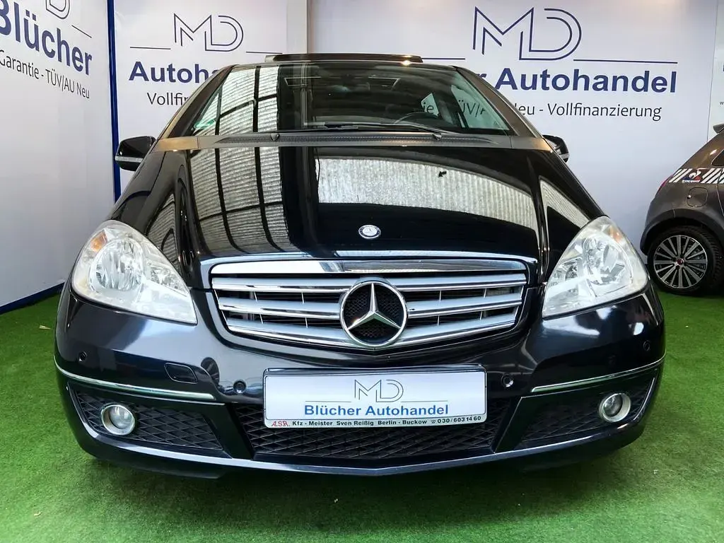 Gebraucht Mercedes A160 Avantgarde 95 PS (69 kW) 2010 Schwarz Limousine