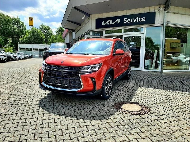 Neu DFSK Forthing 3 163 PS (119 kW) 2025 Rot SUV