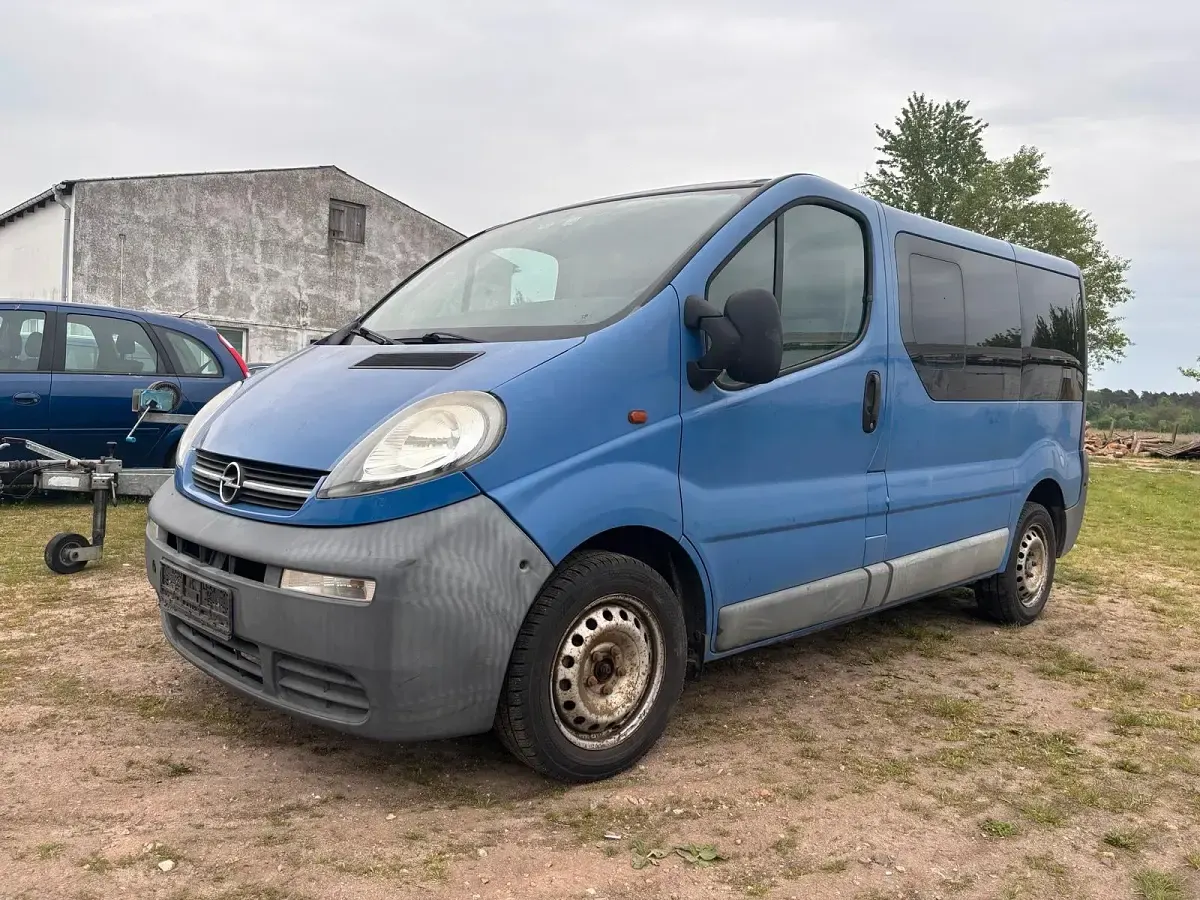 Gebraucht Opel Vivaro 101 PS (74 kW) 2005 Blau Van / Kleinbus
