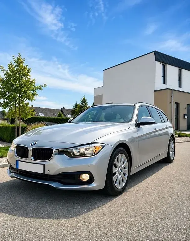 Gebraucht BMW 318 150 PS (110 kW) 2017 Silber Kombi