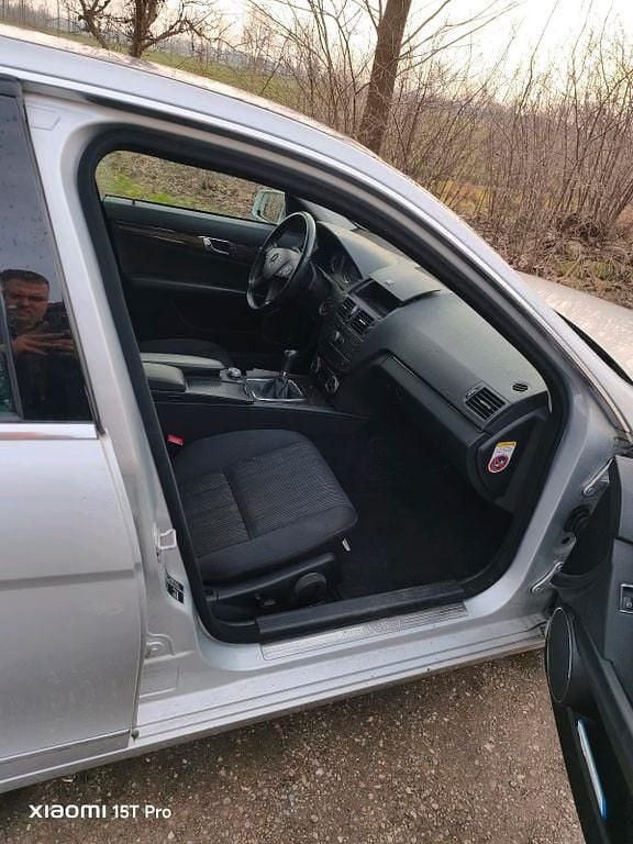 Gebraucht Mercedes C180 156 PS (114 kW) 2008 Silber Limousine