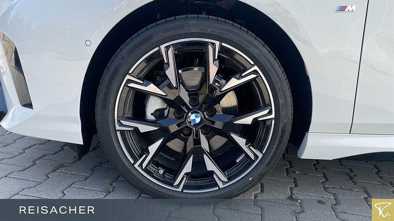 Używany BMW 220 Performance 163 KM (119 kW) 2025 Biały Coupe