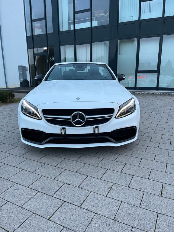 Weiß Gebraucht 2018 Mercedes C63 AMG AMG Cabrio | 52.799 € (Guter Preis) - Bild 1/4