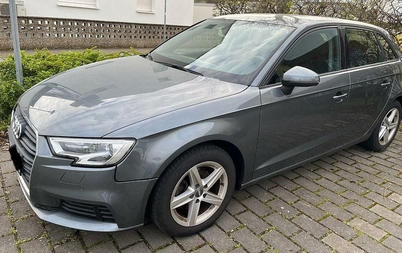 Usata Audi A3 150 CV (110 kW) 2018 Grigio Berlina