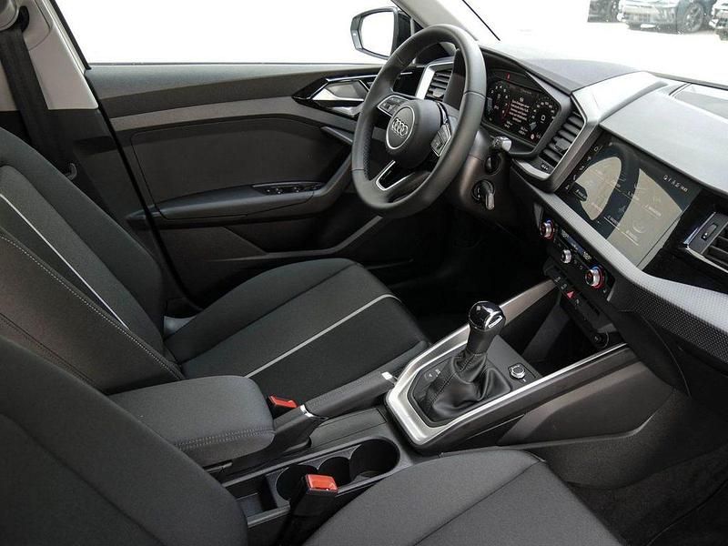 Gebraucht Audi A1 Sportback Ambiente 116 PS (85 kW) 2025 Cortinaweiß Kleinwagen