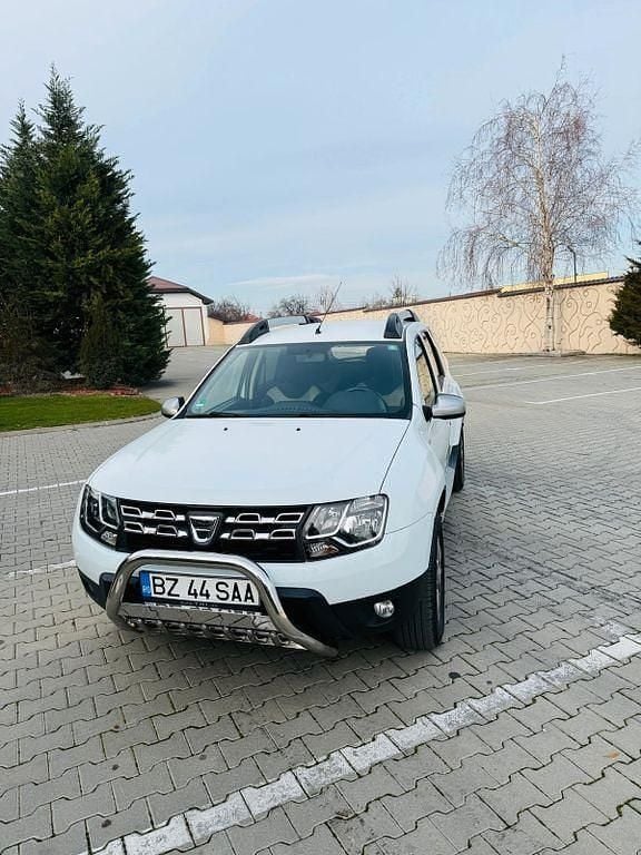 Second-hand Dacia Duster 125 CP (91 kW) 2017 Alb SUV
