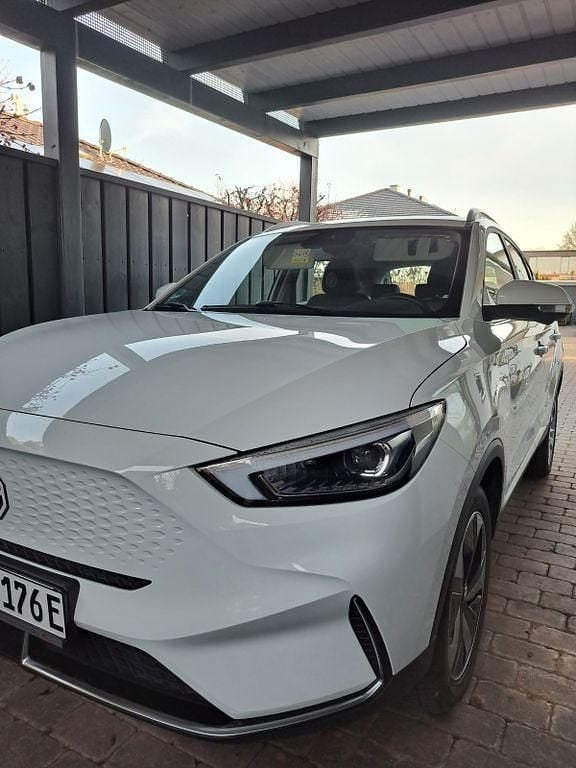 Weiß Gebraucht 2022 MG ZS Luxury SUV | 16.500 € (Guter Preis) - Bild 1/4