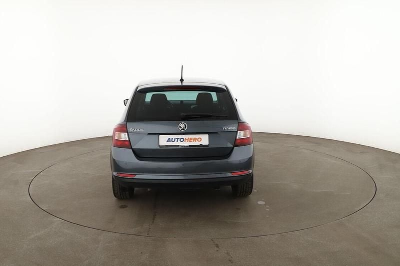 Gebraucht Skoda Rapid Drive 110 PS (80 kW) 2017 Grau Kleinwagen
