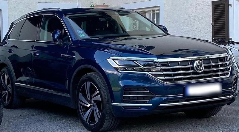 Gebraucht VW Touareg Elegance 286 PS (210 kW) 2019 Blau SUV