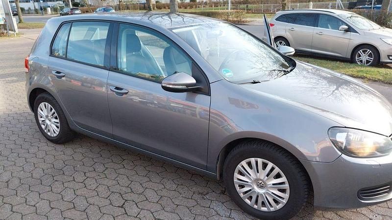 Gebraucht VW Golf VI Trendline 80 PS (58 kW) 2010 Grau Kleinwagen