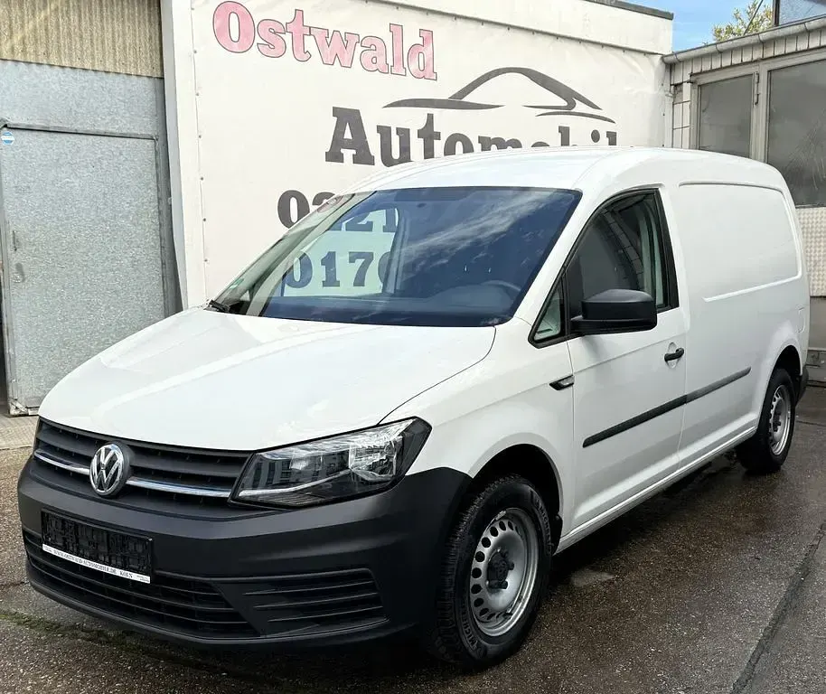 Second-hand VW Caddy 102 CP (75 kW) 2020 Alb Monovolum