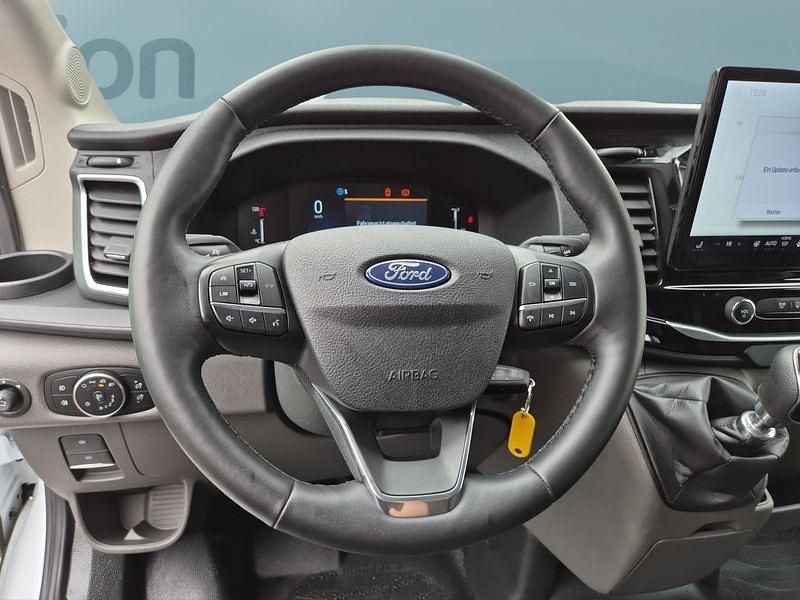 Gebraucht Ford Transit Trend 131 PS (96 kW) 2025 Weiß Limousine