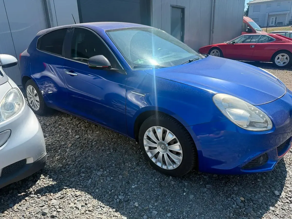 Gebraucht Alfa Romeo Giulietta 120 PS (88 kW) 2010 Schwarz Kleinwagen