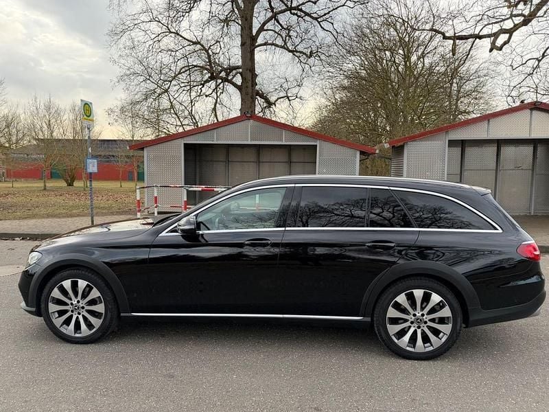 Gebraucht Mercedes E220 All-Terrain 194 PS (142 kW) 2017 Schwarz Kombi