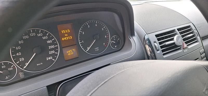 Gebraucht Mercedes A150 95 PS (69 kW) 2009 Grau Kleinwagen