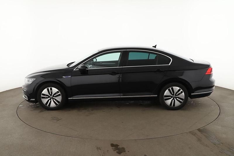 Gebraucht VW Passat GTE 218 PS (160 kW) 2021 Schwarz Limousine