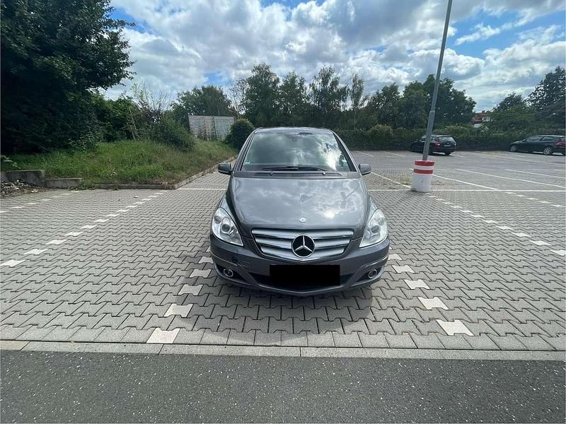 Gebraucht 2008 Mercedes B200 Van / Kleinbus | 4.200 € (Teuer) - Bild 1/4