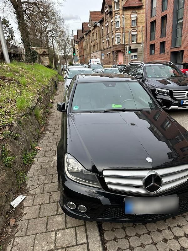 Gebraucht Mercedes C250 204 PS (150 kW) 2011 Schwarz Limousine