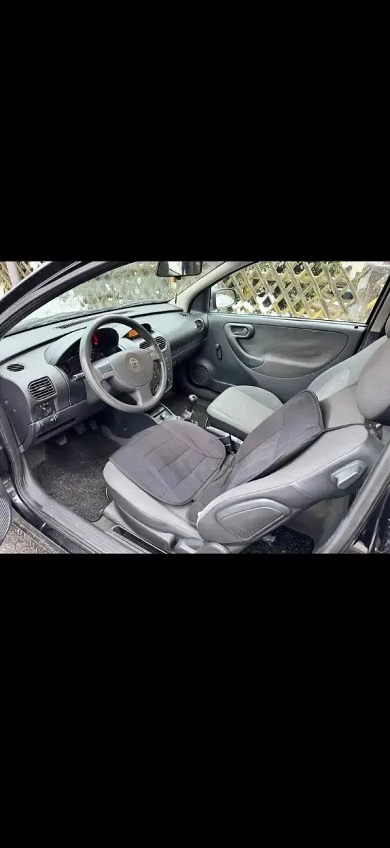 Usata Opel Corsa 75 CV (55 kW) 2004 Nero Utilitaria