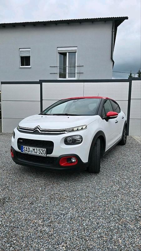 Weiß Gebraucht 2017 Citroën C3 Kleinwagen | 6.200 € - Bild 1/4
