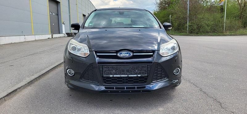 Usado Ford Focus ST-Line 125 CV (91 kW) 2014 Negro Familiar
