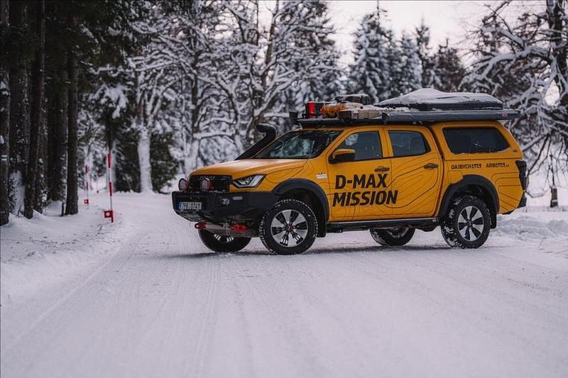 Gebraucht Isuzu D-Max 163 PS (119 kW) 2023 Gelb Abholung