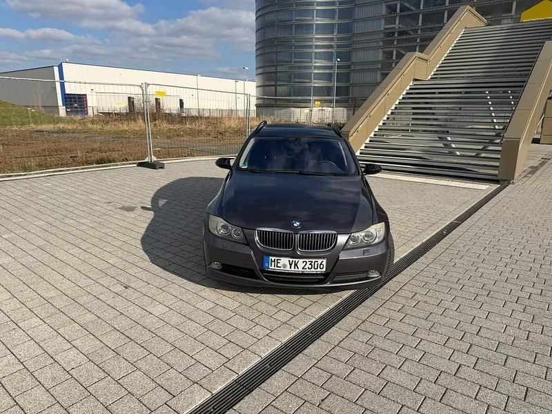 Gebraucht BMW 325 197 PS (144 kW) 2008 Grau Kombi
