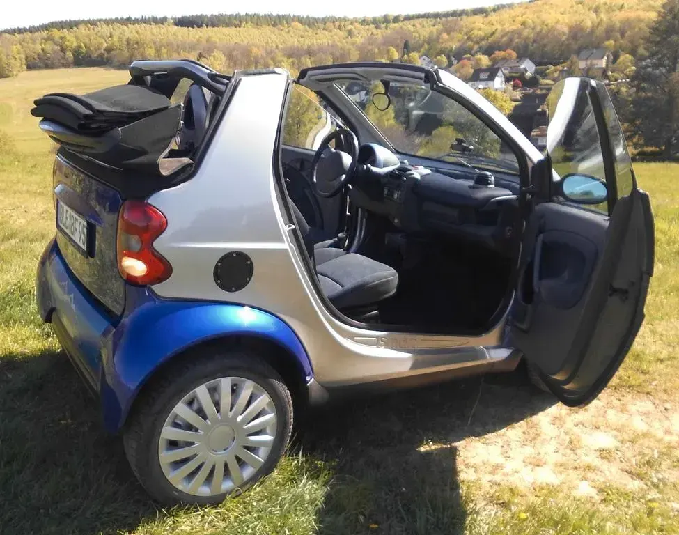Usata Smart ForTwo Cabrio Pulse 61 CV (44 kW) 2002 Blu Cabrio