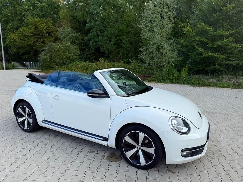 Weiß Gebraucht 2013 VW Beetle Exclusive Cabrio | 15.900 € (Etwas zu teuer) - Bild 1/4