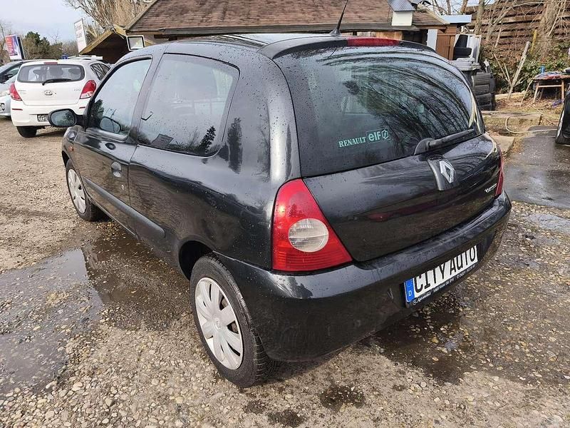 Gebraucht Renault Clio II Authentique 75 PS (55 kW) 2011 Perlmuttschwarz Kleinwagen