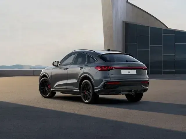 Neu Audi Q5 Sportback S-Line 367 PS (269 kW) 2026 Daytonagrau perleffekt SUV