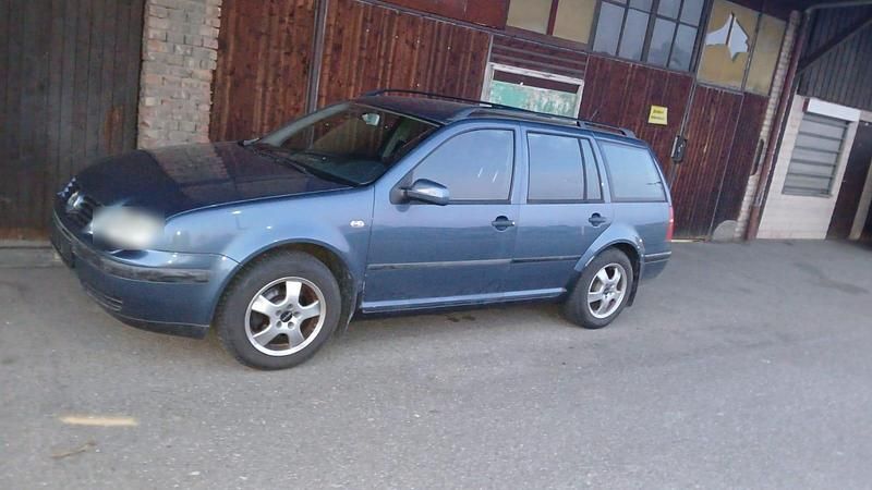 Gebraucht VW Bora 115 PS (84 kW) 2001 Blau Kombi