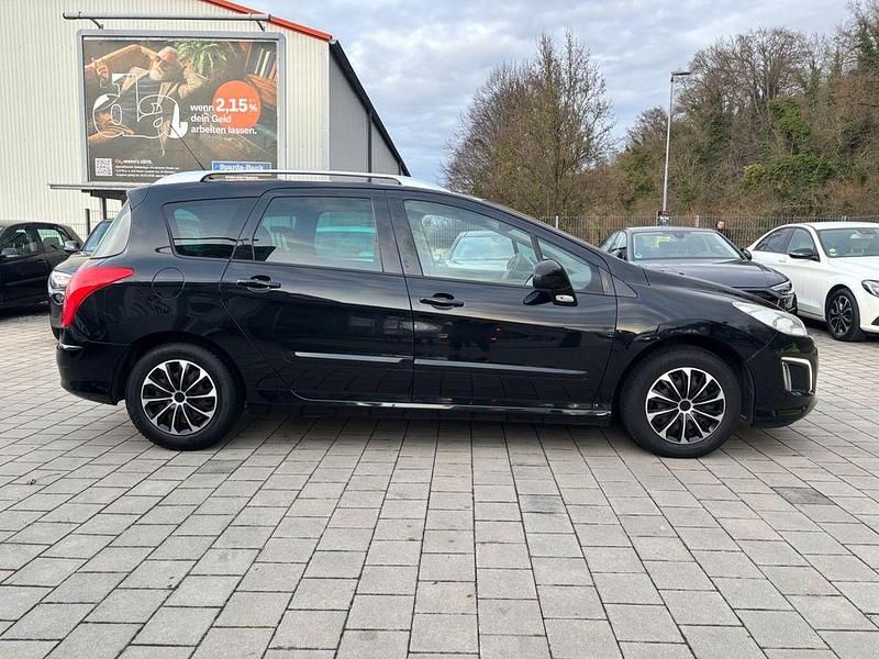 Gebraucht Peugeot 308 SW Active 111 PS (81 kW) 2012 Schwarz Kombi
